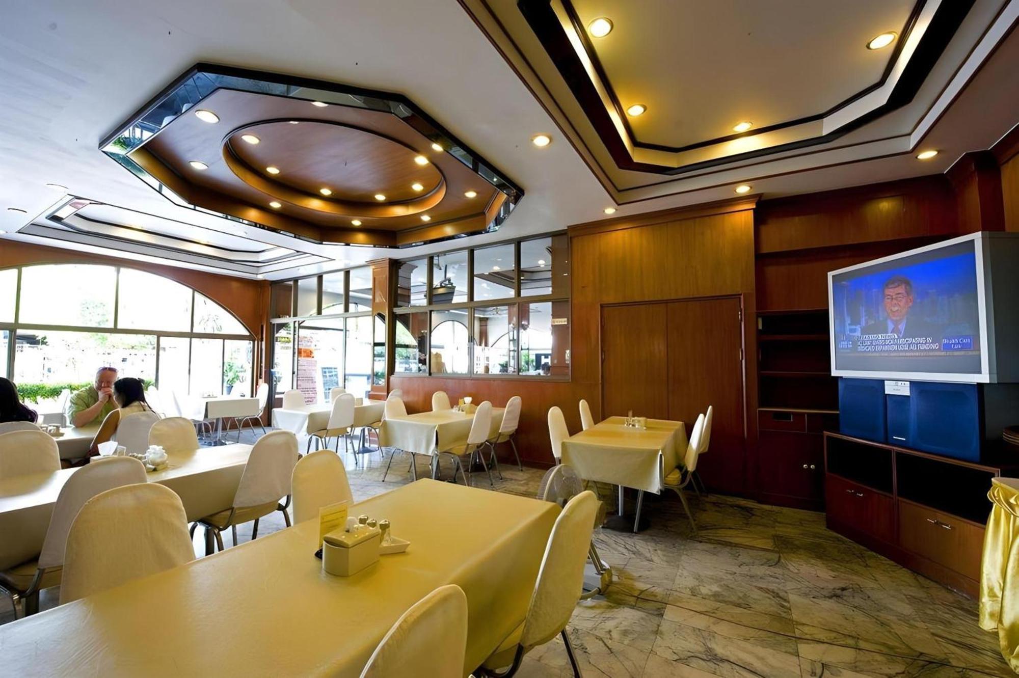 Super Oyo 1096 Winner Inn Hotel Csiangmaj Kültér fotó