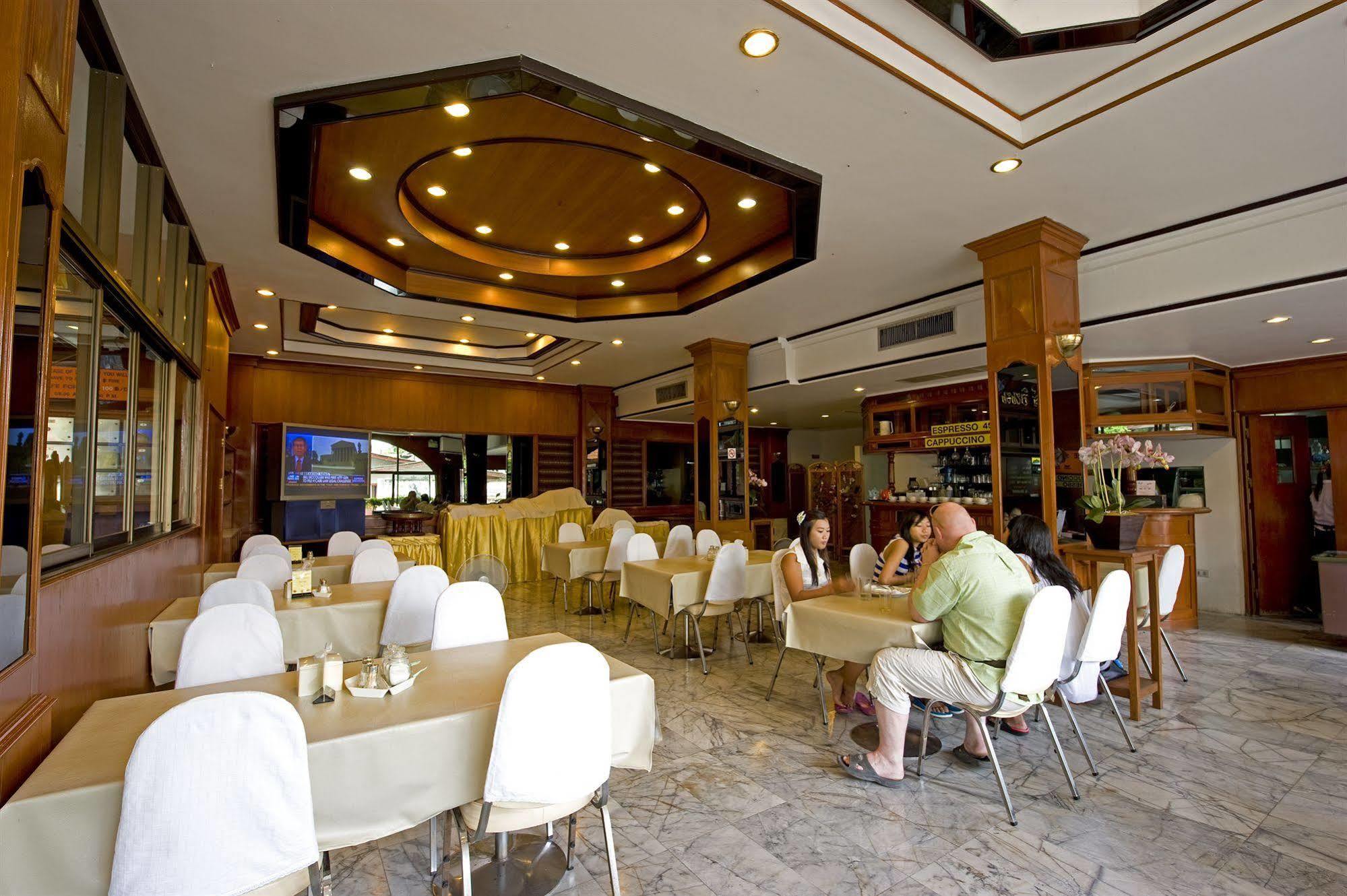Super Oyo 1096 Winner Inn Hotel Csiangmaj Kültér fotó